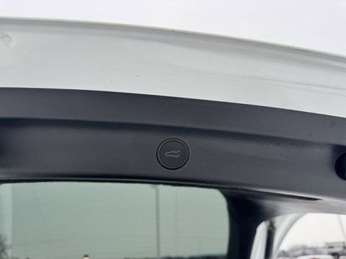 Used 2025 Tesla Model Y Long Range image 25