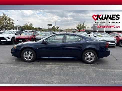 Used 2007 Pontiac Grand Prix w/ Sun And Sound Package FWD image 14