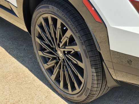 Certified 2025 Hyundai Santa Fe Calligraphy image 7