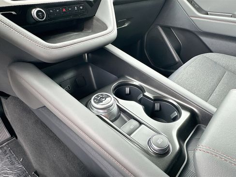 New 2026 Ford Explorer Active RWD image 12