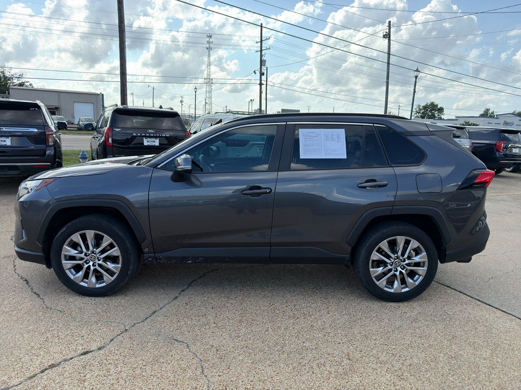 Used 2023 Toyota RAV4 XLE Premium AWD/4WD image 2