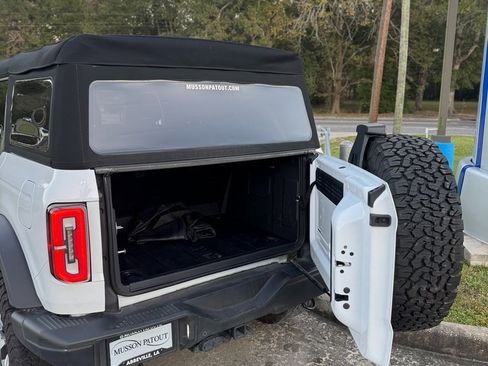 Used 2024 Ford Bronco Badlands image 6