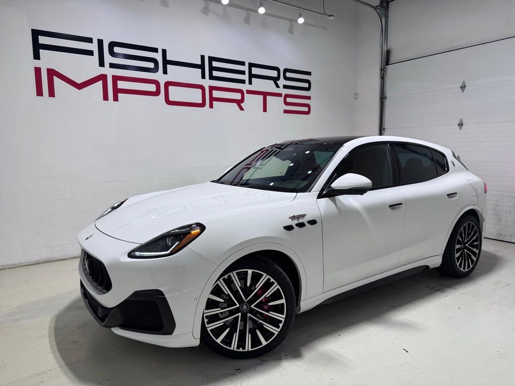 Used 2024 Maserati Grecale Trofeo AWD/4WD image 9