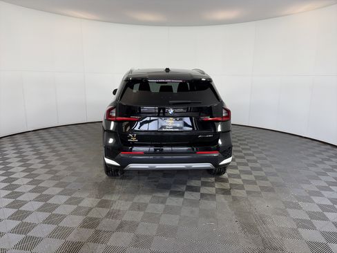 Used 2025 BMW X1 xDrive28i image 9