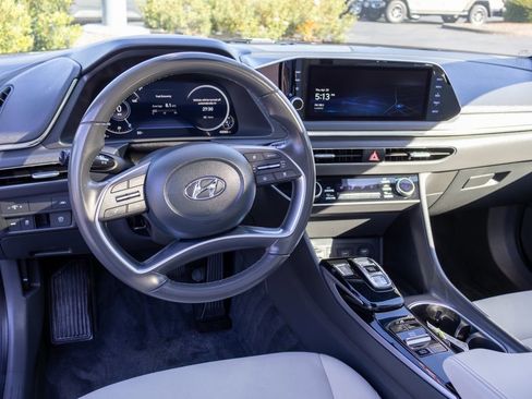 Certified 2023 Hyundai Sonata SEL w/ Convenience Package FWD image 16