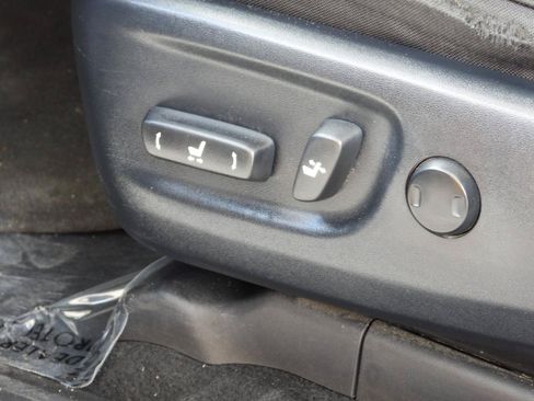 Used 2020 Toyota 4Runner SR5 AWD/4WD image 64
