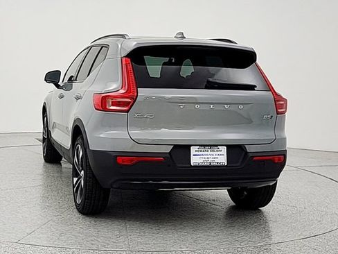 New 2026 Volvo XC40 B5 Plus w/ Climate Package AWD/4WD image 6