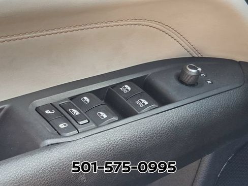 Used 2025 Jeep Compass Limited AWD/4WD image 33