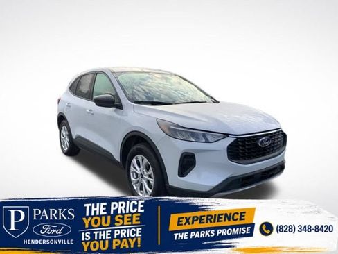 Certified 2025 Ford Escape Active AWD/4WD image 1