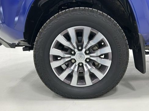 Used 2023 Toyota Tacoma Limited image 14