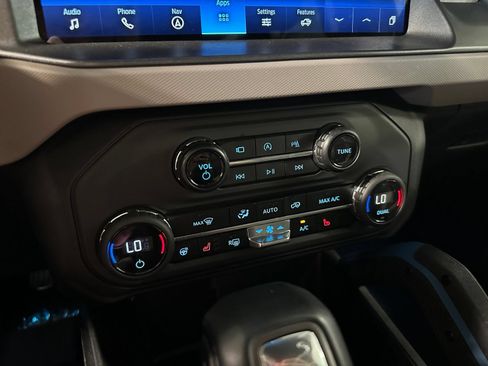 Used 2024 Ford Bronco Wildtrak AWD/4WD image 33
