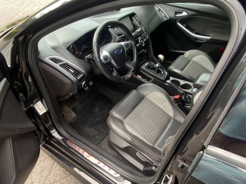 Used 2013 Ford Focus ST FWD image 11