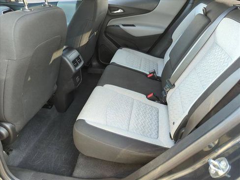 Used 2022 Chevrolet Equinox LS w/ Driver Confidence II Package FWD image 18