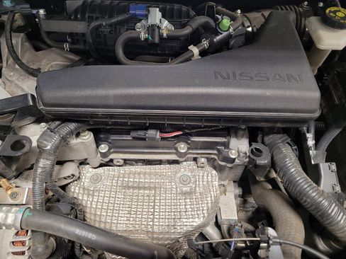 Used 2018 Nissan Rogue S FWD image 30