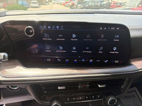 Used 2025 Chevrolet Tahoe LT AWD/4WD image 18