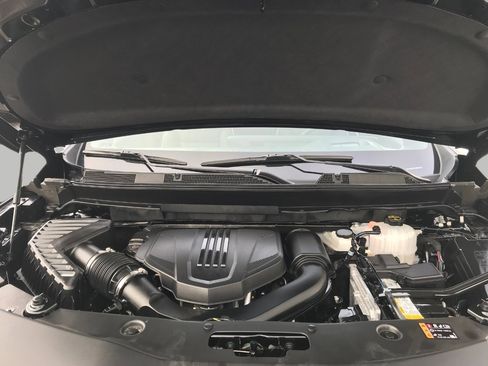 Certified 2025 Buick Enclave Avenir w/ Super Cruise Package image 8