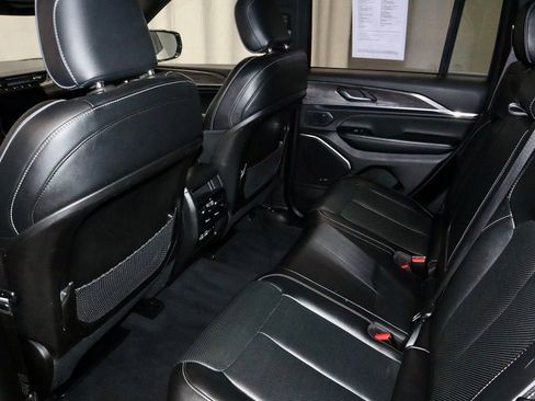 Used 2023 Jeep Grand Cherokee Overland image 22