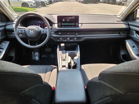 Certified 2023 Honda Accord EX image 8
