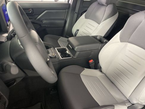 New 2026 Toyota Tacoma SR5 RWD image 19
