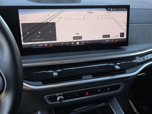 Used 2025 BMW X5 sDrive40i w/ Climate Comfort Package image 10