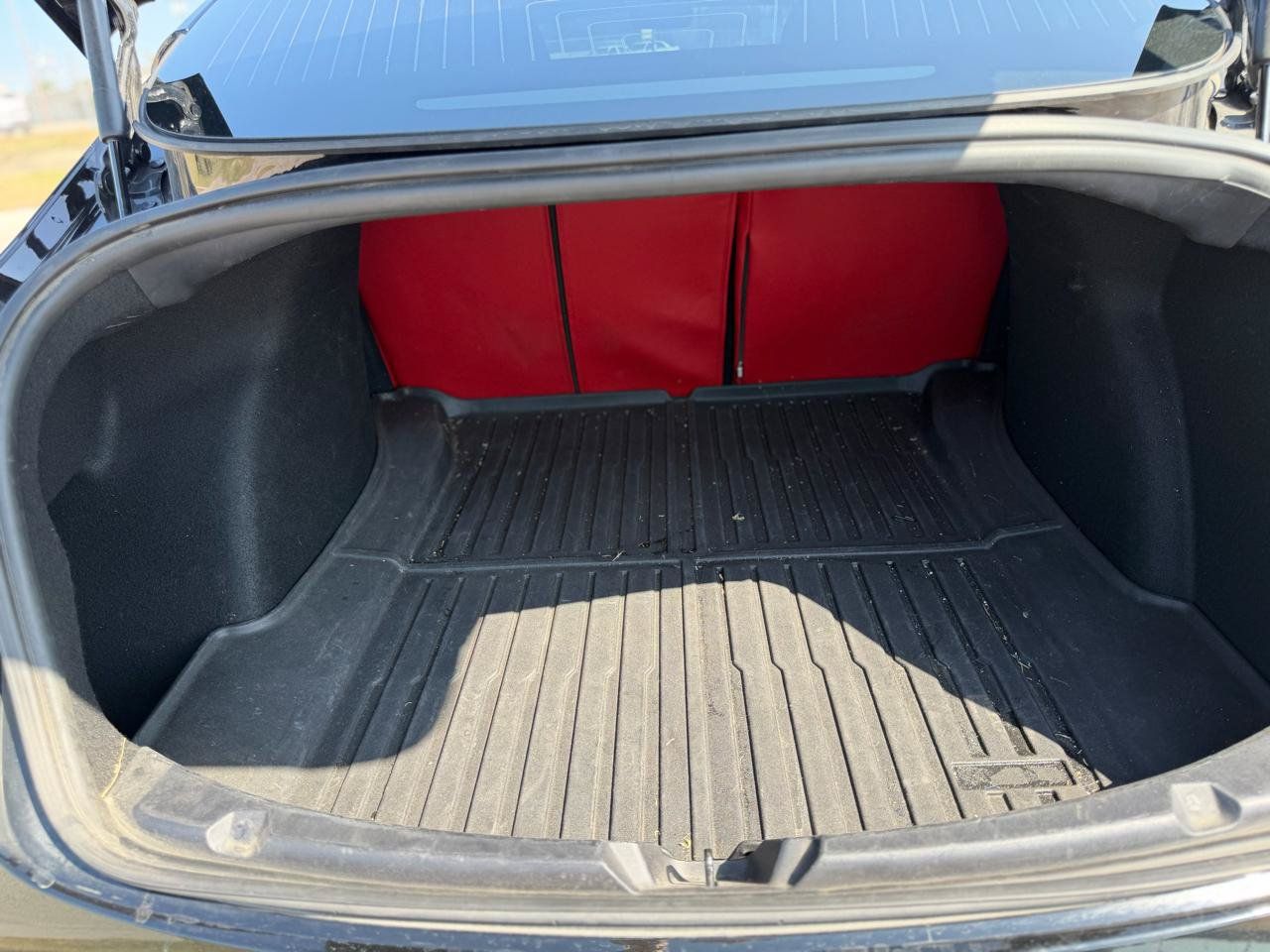 Used 2020 Tesla Model 3 Standard Range RWD image 14