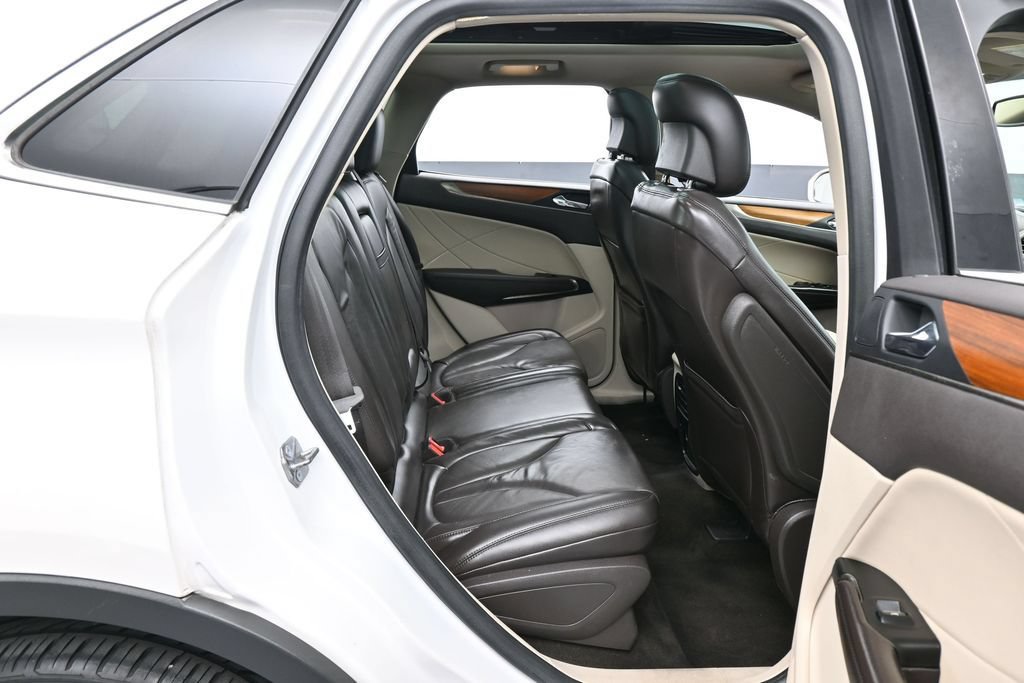 Used 2019 Lincoln MKC Select w/ Select Plus Package FWD image 35