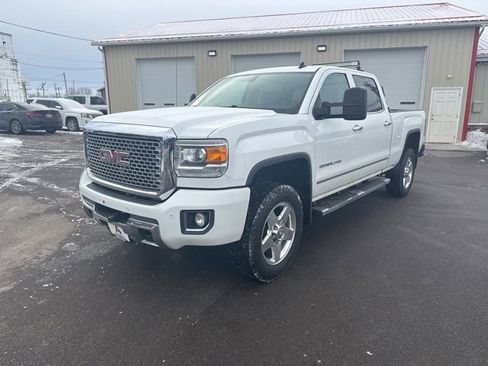 Used 2015 GMC Sierra 2500 Denali image 7