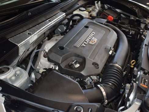 Used 2020 Cadillac XT4 Premium Luxury image 57