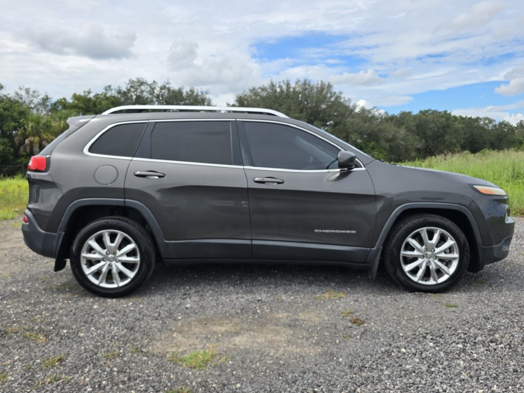 Used 2014 Jeep Cherokee Limited FWD image 3