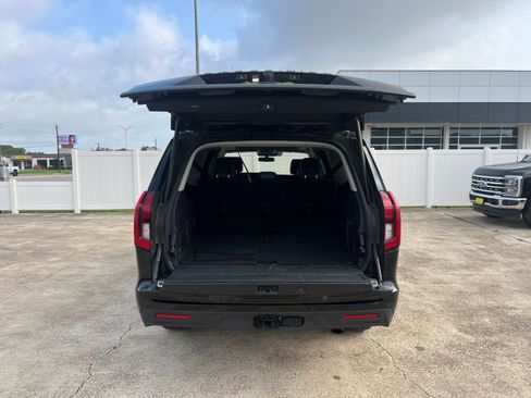 Used 2025 Ford Expedition Max Active AWD/4WD image 13