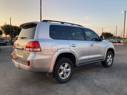 Used 2010 Toyota Land Cruiser AWD/4WD image 5