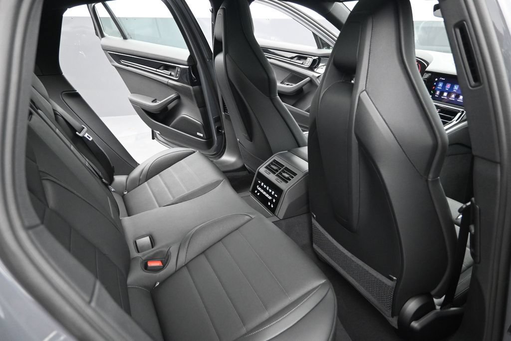 New 2026 Porsche Panamera 4 AWD/4WD image 22