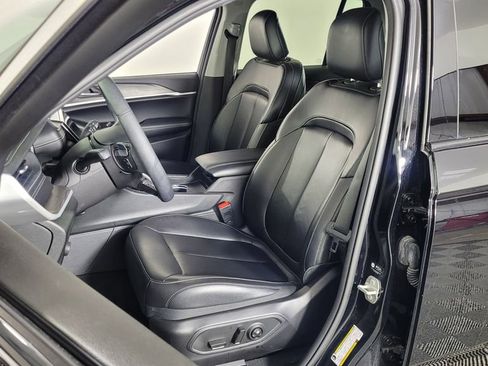 Used 2023 Jeep Grand Cherokee Limited image 14