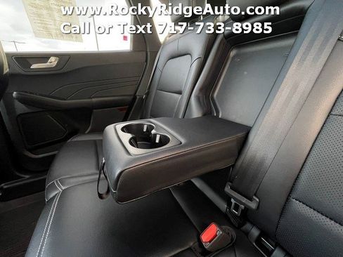 Used 2021 Ford Escape SEL w/ Technology Package image 30