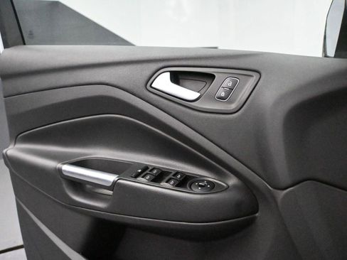 Used 2018 Ford Escape SE w/ Ford Safe & Smart Package image 7