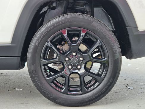 Used 2025 Jeep Compass Latitude w/ Altitude Special Edition image 29