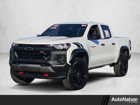 Used 2024 Chevrolet Colorado Trail Boss w/ Technology Package image 1