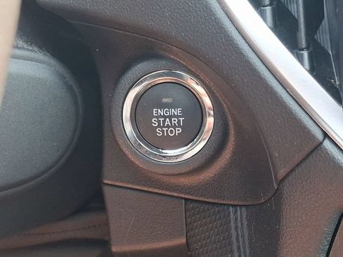 Certified 2022 Subaru Forester Premium AWD/4WD image 25