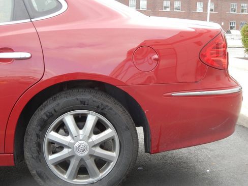 Used 2008 Buick LaCrosse CXL w/ Driver Confidence Package FWD image 12