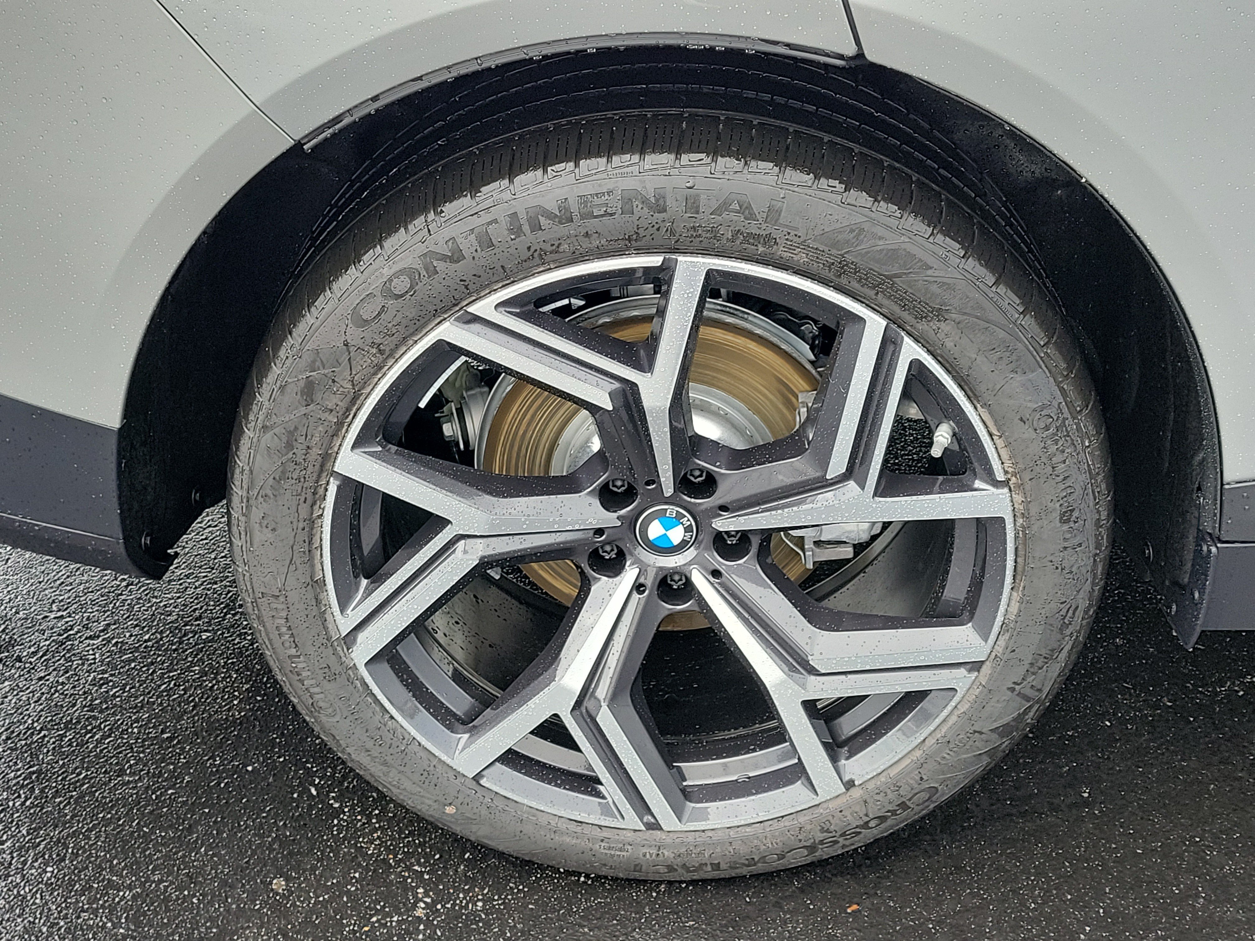 New 2027 BMW X5 xDrive40i w/ Climate Package AWD/4WD image 5