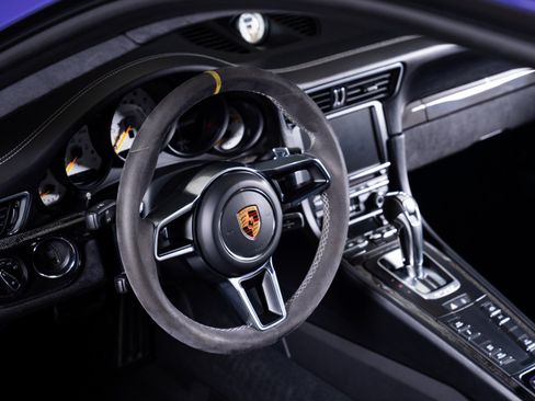 Used 2016 Porsche 911 GT3 RS RWD image 4