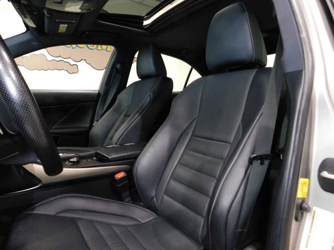 Used 2018 Lexus IS 300 F Sport w/ F Sport Package image 37