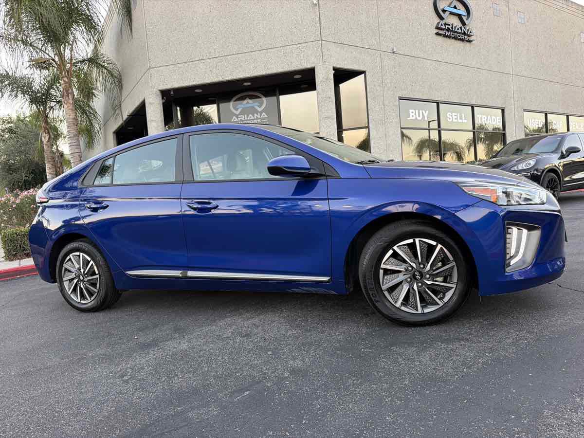 Used 2021 Hyundai Ioniq SE FWD image 10