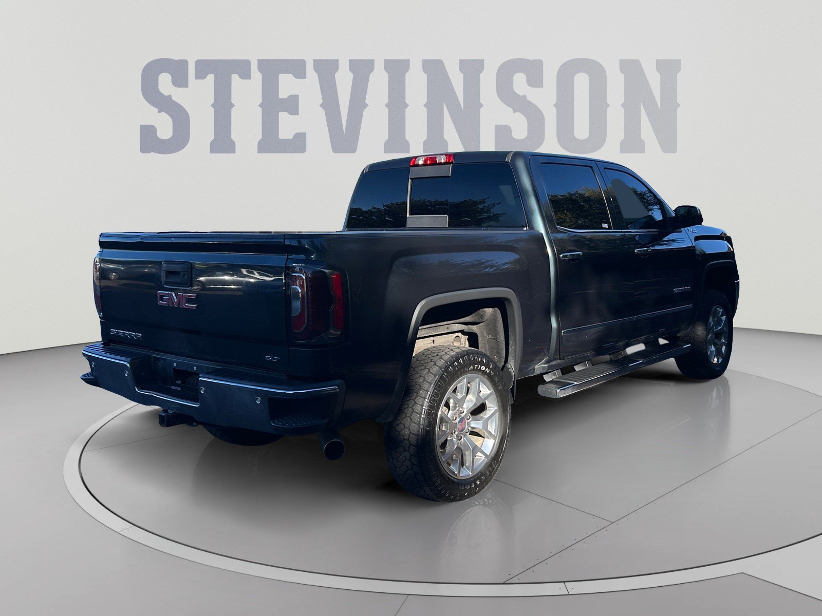 Used 2018 GMC Sierra 1500 SLT AWD/4WD image 5