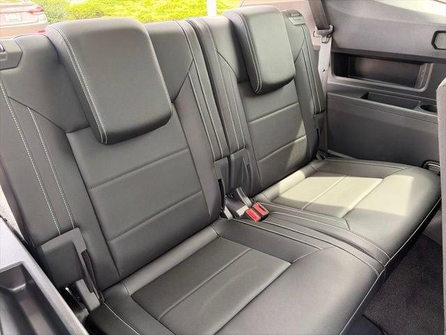 Used 2023 Volkswagen Atlas SEL AWD/4WD image 7