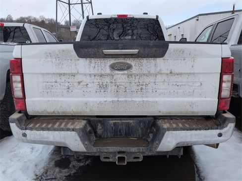 Used 2022 Ford F250 XLT w/ XLT Premium Package image 3