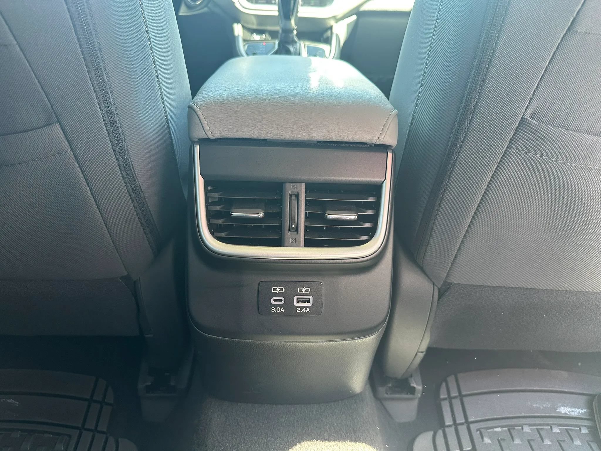 Used 2023 Subaru Outback Premium AWD/4WD image 14