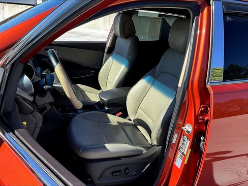 Used 2018 Hyundai Santa Fe Sport w/ Cargo Package image 7