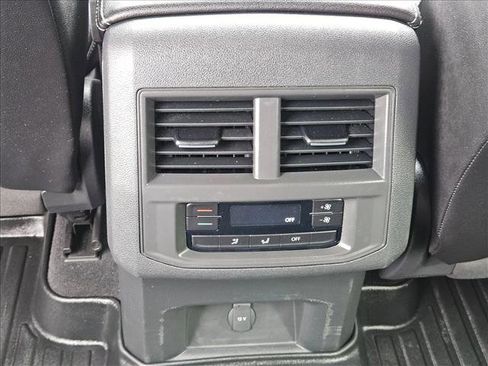 Used 2023 Volkswagen Atlas SE image 20