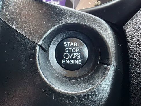 Used 2018 Jeep Renegade Sport w/ Power & Air Group image 46